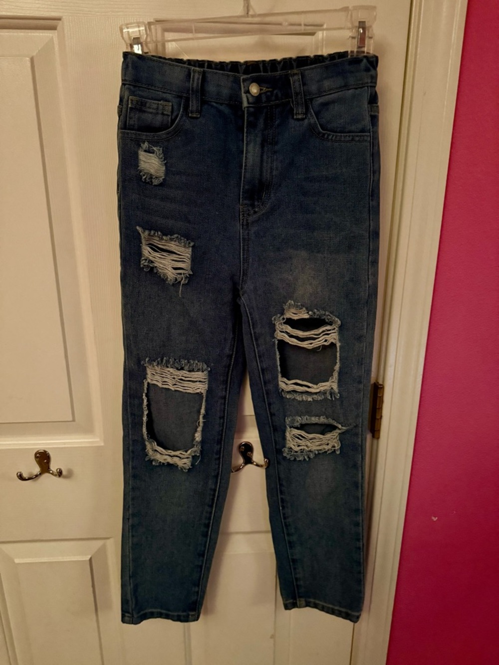 SHEIN Dark Blue High-Rise Distressed Jeans